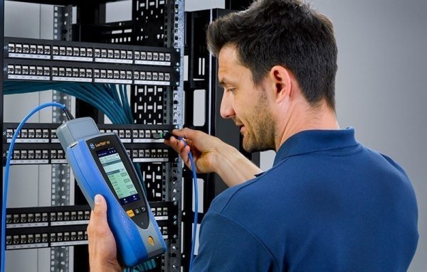 LanTEK IV handheld cable certifier